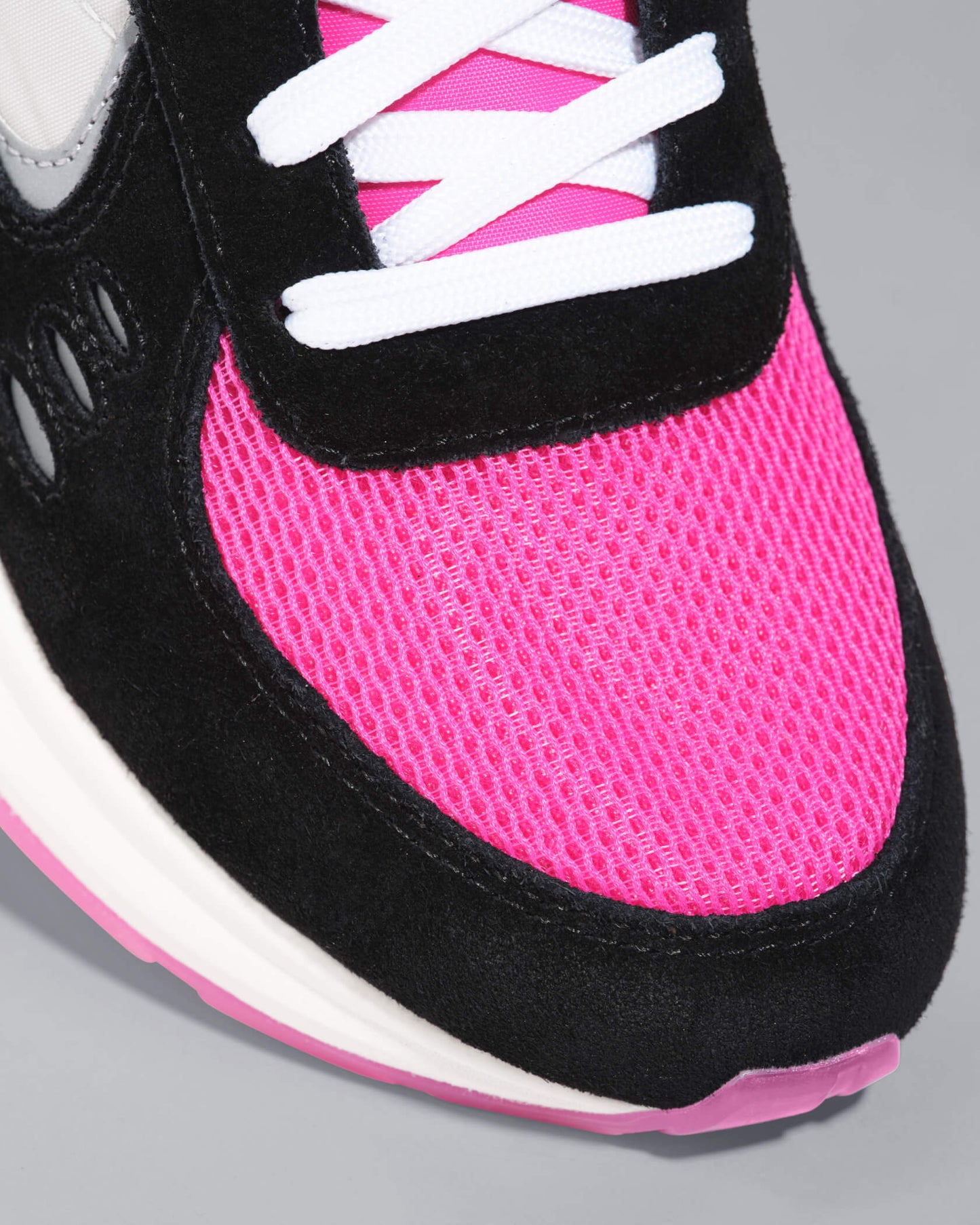 M.OG Shoes